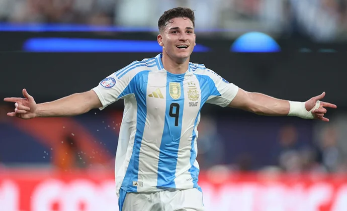 Simeone pierde a 13 futbolistas por compromisos internacionales