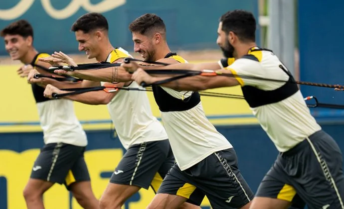 El Villarreal vuelve al trabajo sin los internacionales y con la enfermería llena