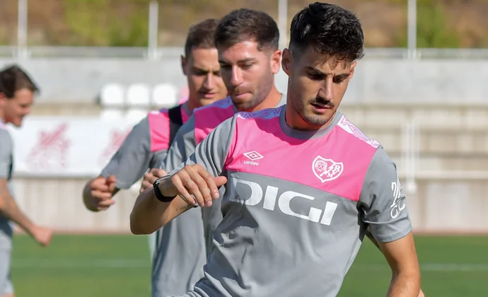 El Rayo retoma los entrenamientos sin Espino, Cárdenas ni los internacionales