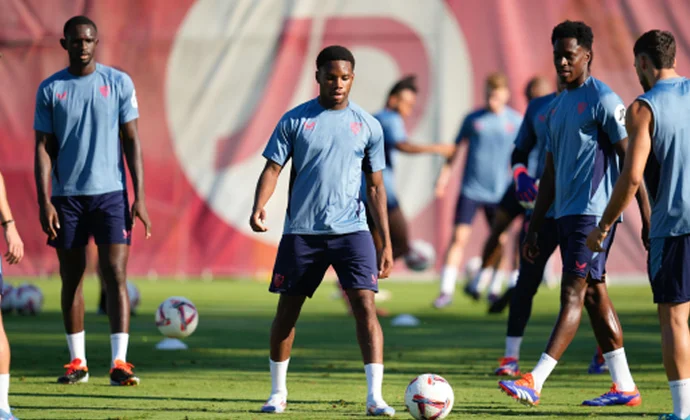 El Sevilla vuelve al trabajo sin Suso, Ocampos, Pedro Ortiz ni los internacionales