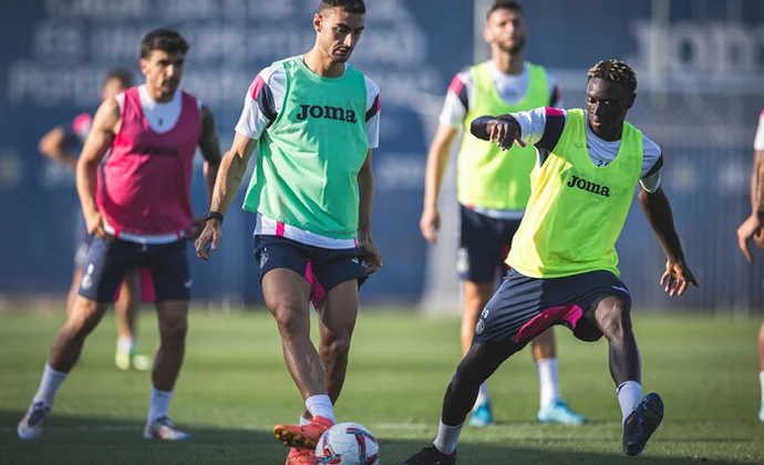El Getafe avanza durante el parón sin Mayoral, Álvaro ni los internacionales