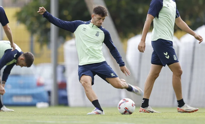 Januzaj y Pejiño, al margen en la segunda sesión de la semana