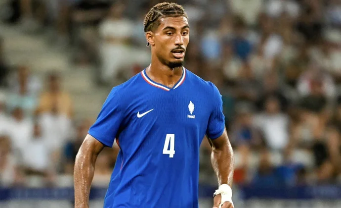 Francia examina a Loïc Badé por unas molestias en el muslo