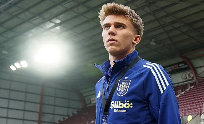 Barrios y Moleiro dejan la Sub-21 por molestias. Denia llama a Damián y Robert Navarro