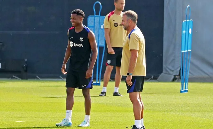 Ansu Fati se incorpora parcialmente al grupo este lunes