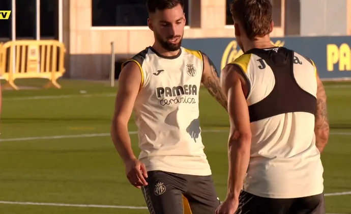 Baena, Ayoze, Yeremi y Pepé entrenan con el grupo en Miralcamp