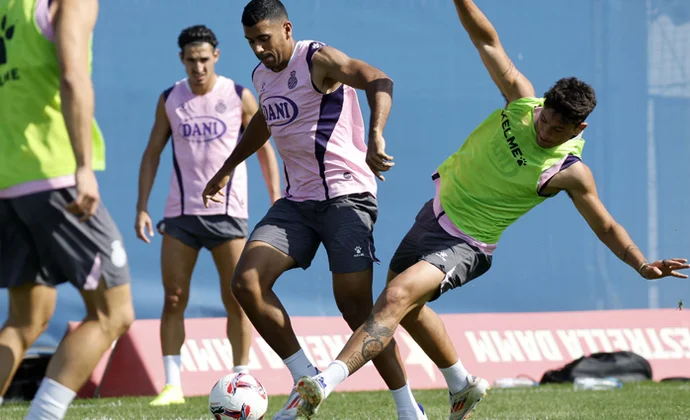 Calero y Cabrera ya pisan césped y no están descartados