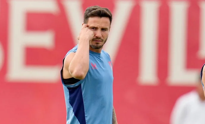 El Sevilla se ejercita sin los tres lesionados ni los internacionales