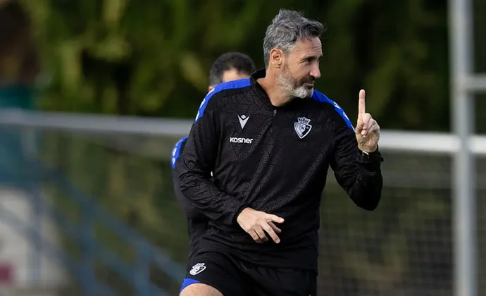 Bretones completa la sesión y Budimir está de vuelta, pero se queda en el gimnasio