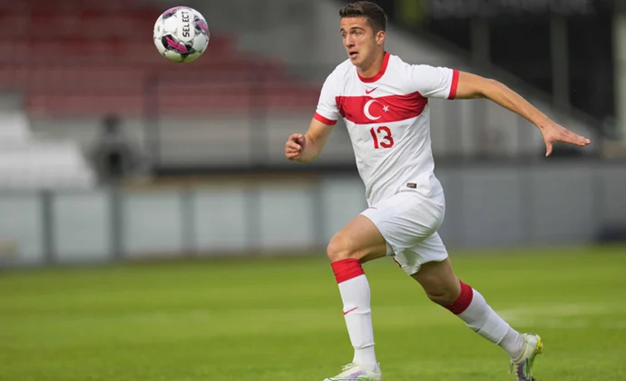 Bertug Yildirim deja la concentración de Turquía Sub-21 por molestias