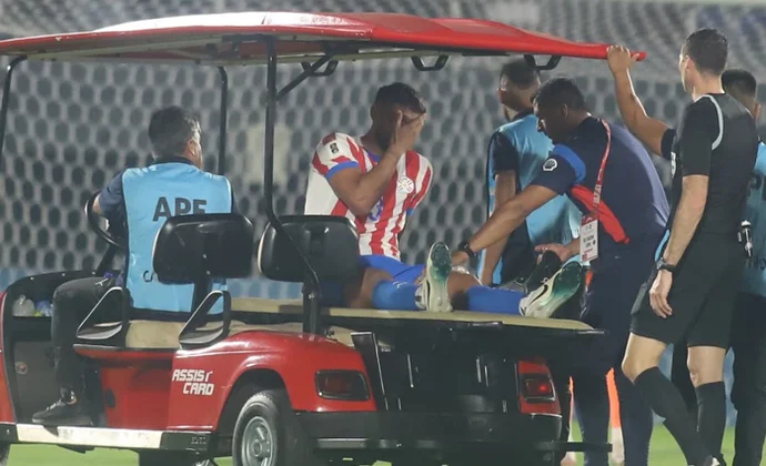 Alderete, pendiente de evolución tras sufrir un golpe en la rodilla