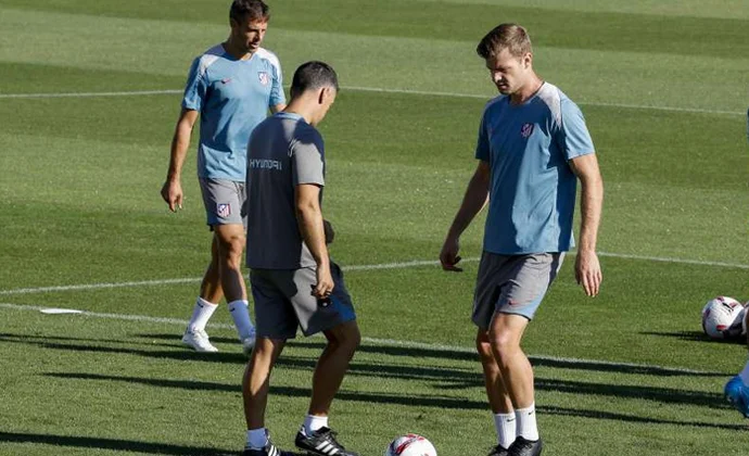 Simeone recupera a cuatro internacionales de golpe. Barrios y Lemar siguen al margen