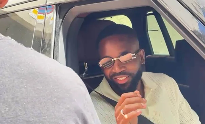 Bakambu pide cautela ante su inminente regreso