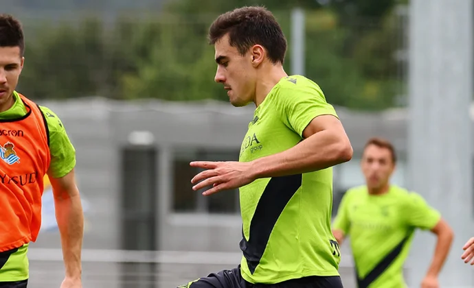 Barrenetxea repite con el grupo, vuelven todos menos Aramburu y Aritz prueba de lateral