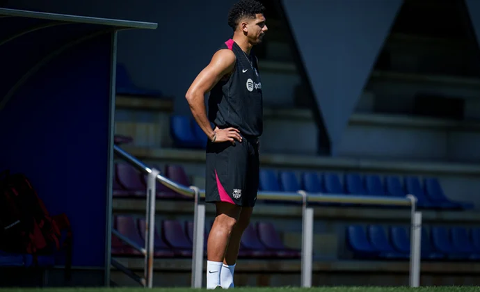 Araujo vuelve a pisar la Ciutat Esportiva y Ansu Fati completa la sesión