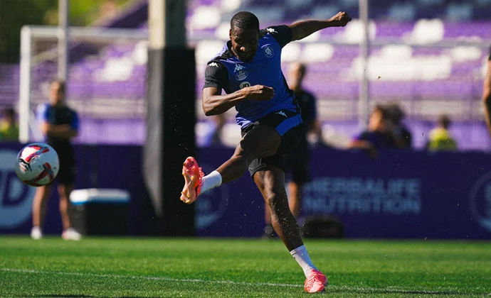 Javi Sánchez sigue al margen y Pezzolano recupera a Machís