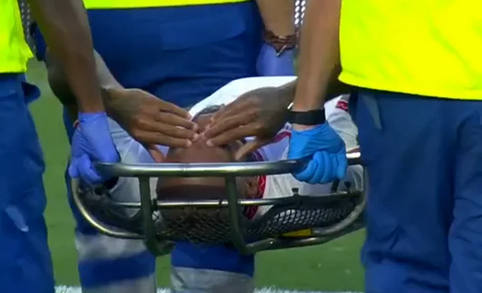 Marcao se retiró mareado y en camilla del partido contra el Getafe