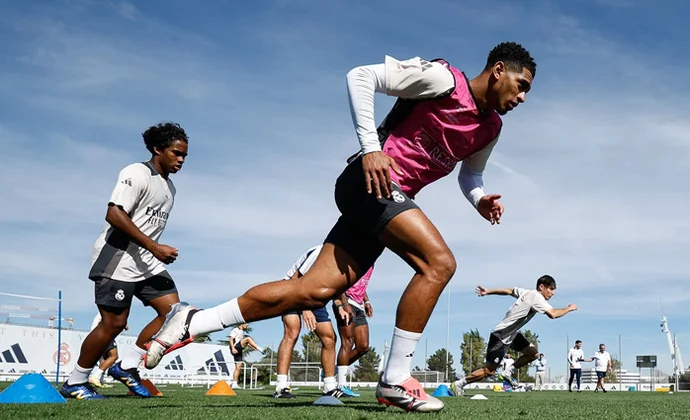 Bellingham y Tchouaméni repiten con el grupo. Militao y Brahim, al margen