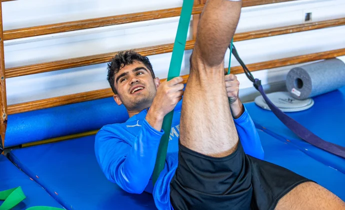 Hugo Novoa sigue con su proceso de recuperación al margen del grupo