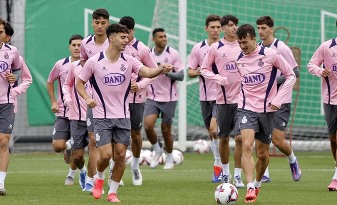 El Espanyol retomó los entrenamientos este martes sin recuperar a Calero