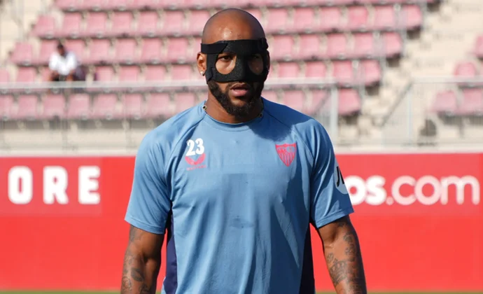 Marcao vuelve al trabajo con máscara, Badé y Suso repiten; Montiel, Barco y Gudelj al margen