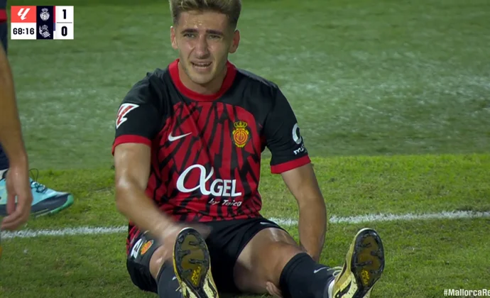 Robert Navarro pidió el cambio por calambres, pero no sufre lesión