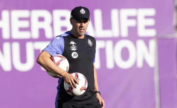 Raúl Moro vuelve al grupo. Kike Pérez y Javi Sánchez están lesionados. De la Hoz al margen