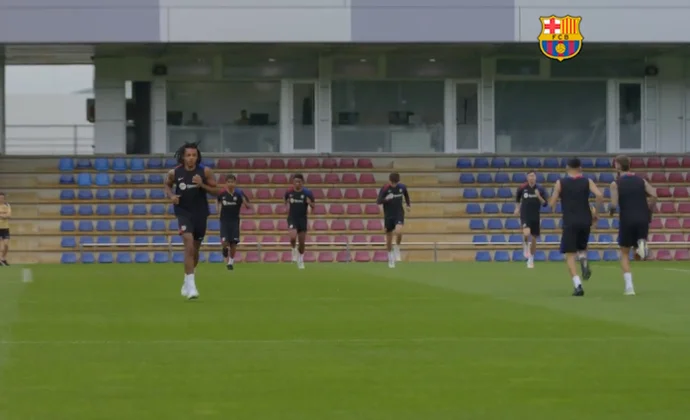 Sesión de recuperación con cuidados para Casadó, pero sin lesión