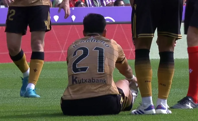 Aguerd acusa la fatiga muscular y se retira por calambres en los isquios