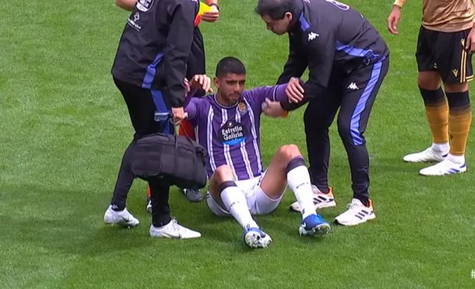 Cenk Özkacar se rompe el aductor al salvar un gol sobre la linea