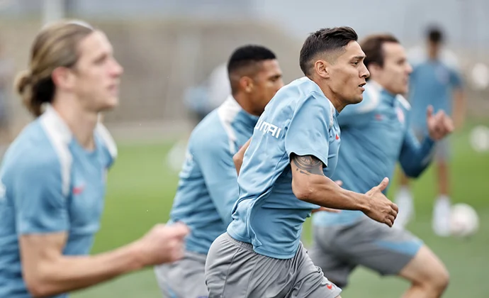 De Paul se ejercita al margen en la última sesión