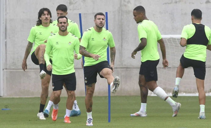 Cardoso y Sabaly tampoco entrenan este domingo y apuntan a bajas