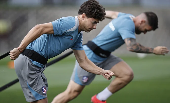 De Paul sigue al margen pero apunta al jueves y Aziplicueta se sometre a pruebas