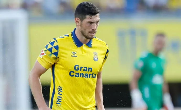 Parte médico oficial de Scott McKenna y periodo mínimo de baja