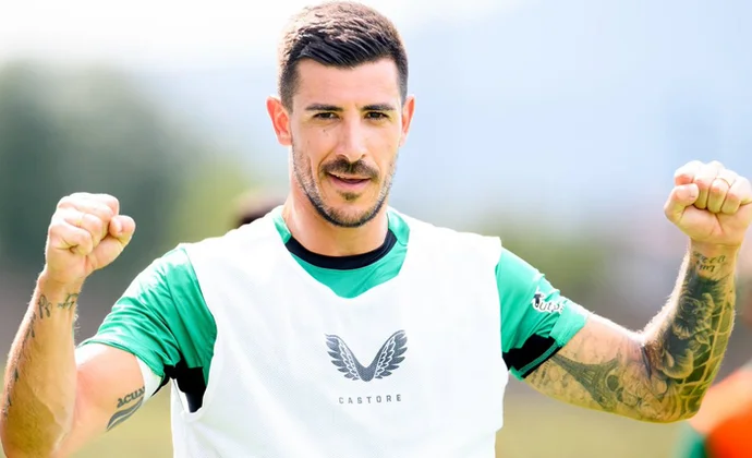 Yuri vuelve al grupo. Nico, Agirrezabala, Yeray y Unai Simón, al margen