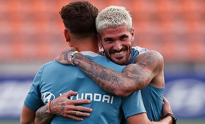 De Paul vuelve al grupo, Lemar sigue integrado y trabajan al margen Barrios y Azpilicueta