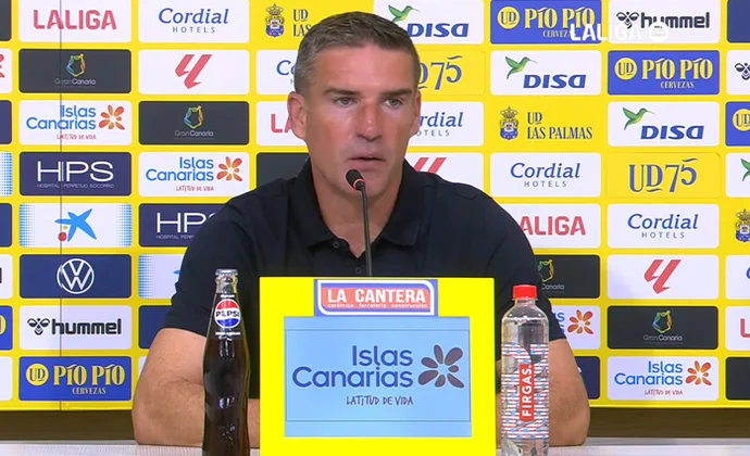 Luis Carrión, sobre el empate, el nivel de la plantilla, los cambios de Sandro y Essugo y el rendimiento de Kirian