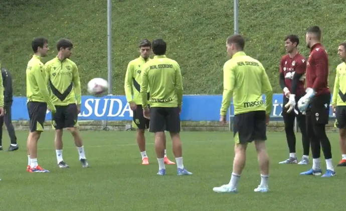 Sadiq vuelve al grupo y Barrenetxea se cuida el tobillo