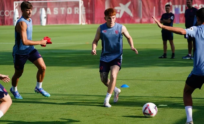 Lokonga, Lukebakio, Barco y Navas vulven al grupo, pero Romero vuelve a apartarse