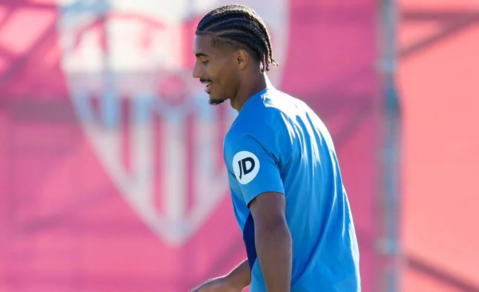 Navas no se ejercita en la sesión previa al partido de San Mamés