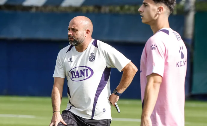 El Espanyol retoma los entrenamientos sin Cabrera ni Puado
