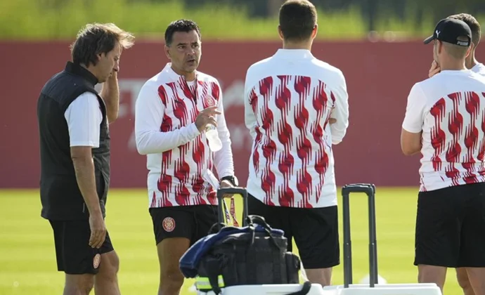 Oriol Romeu y Daley Blind, bajas en la sesión previa al partido contra el Feyenoord