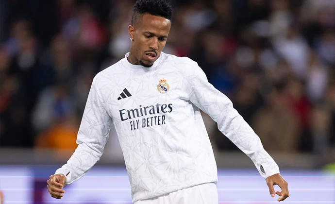 Militao, sustituido por precaución y para intentar remontar el partido