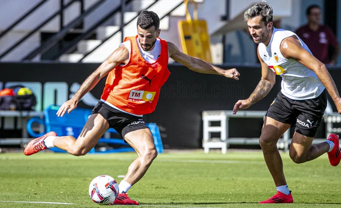 Gayà tendrá tres semanas de preparación antes de entrar en su primera convocatoria