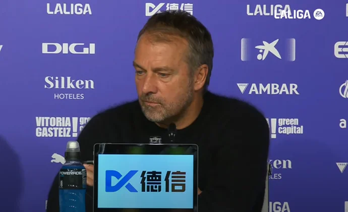 Flick celebra el triunfo y habla de Lewandowski, Raphinha, Ferran y Koundé