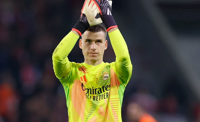 Ucrania desconvoca a Lunin por un proceso vírico