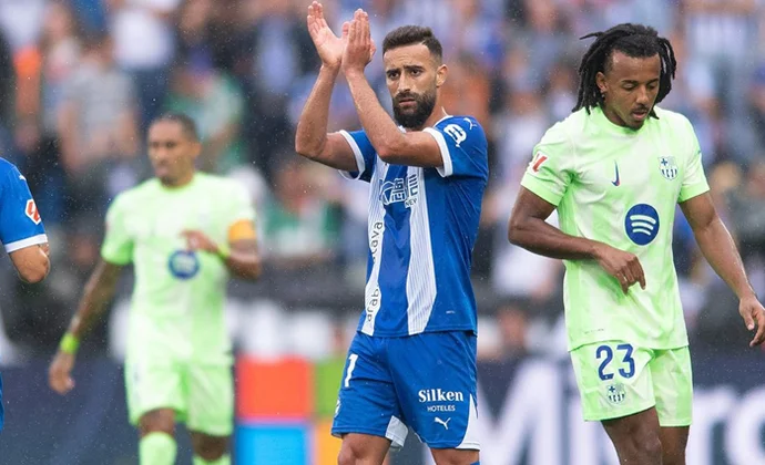 Blanco, Rebbach y Mouriño terminan el partido con golpes