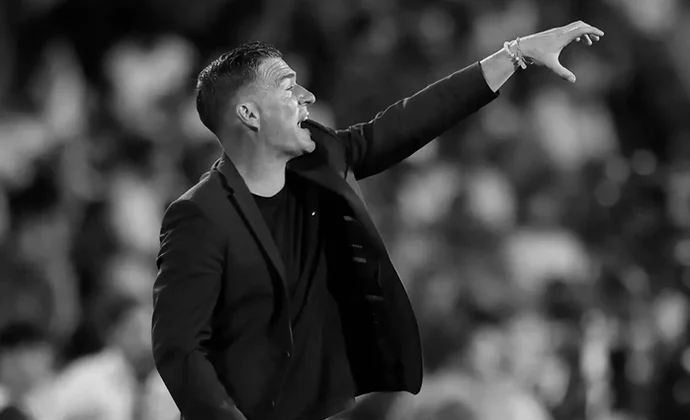 Las Palmas hace oficial la destitución de Luis Carrión