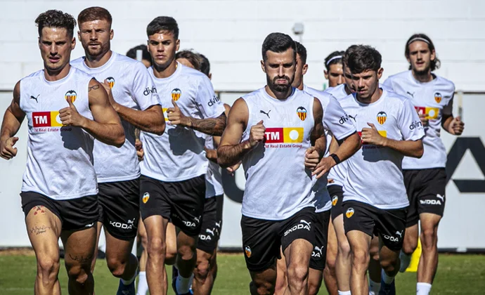 Hugo Duro se suma a la enfermería por molestias y es duda para viajar a México