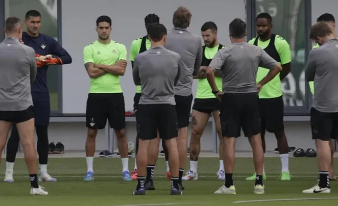 El Betis regresa al trabajo sin los internacionales, los cuatro lesionados ni Pellegrini